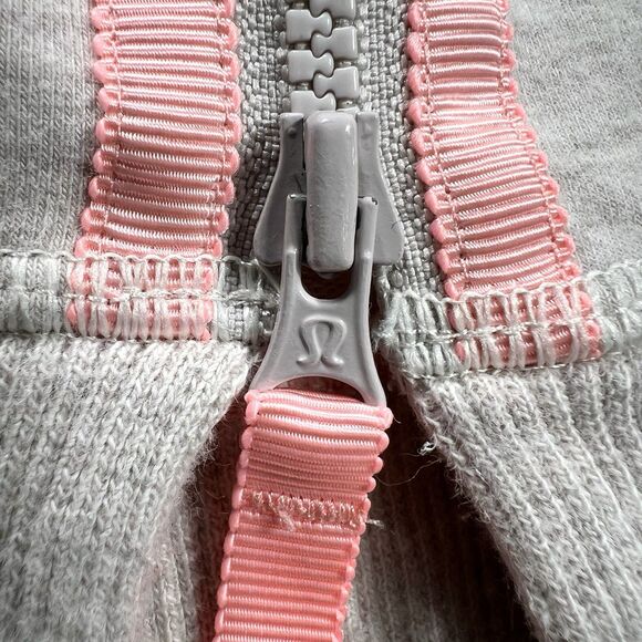 Lululemon Rejuvenate Pullover Women’s 8 Gray Pink Side Zip Sweatshirt Athliesure - Picture 6 of 13